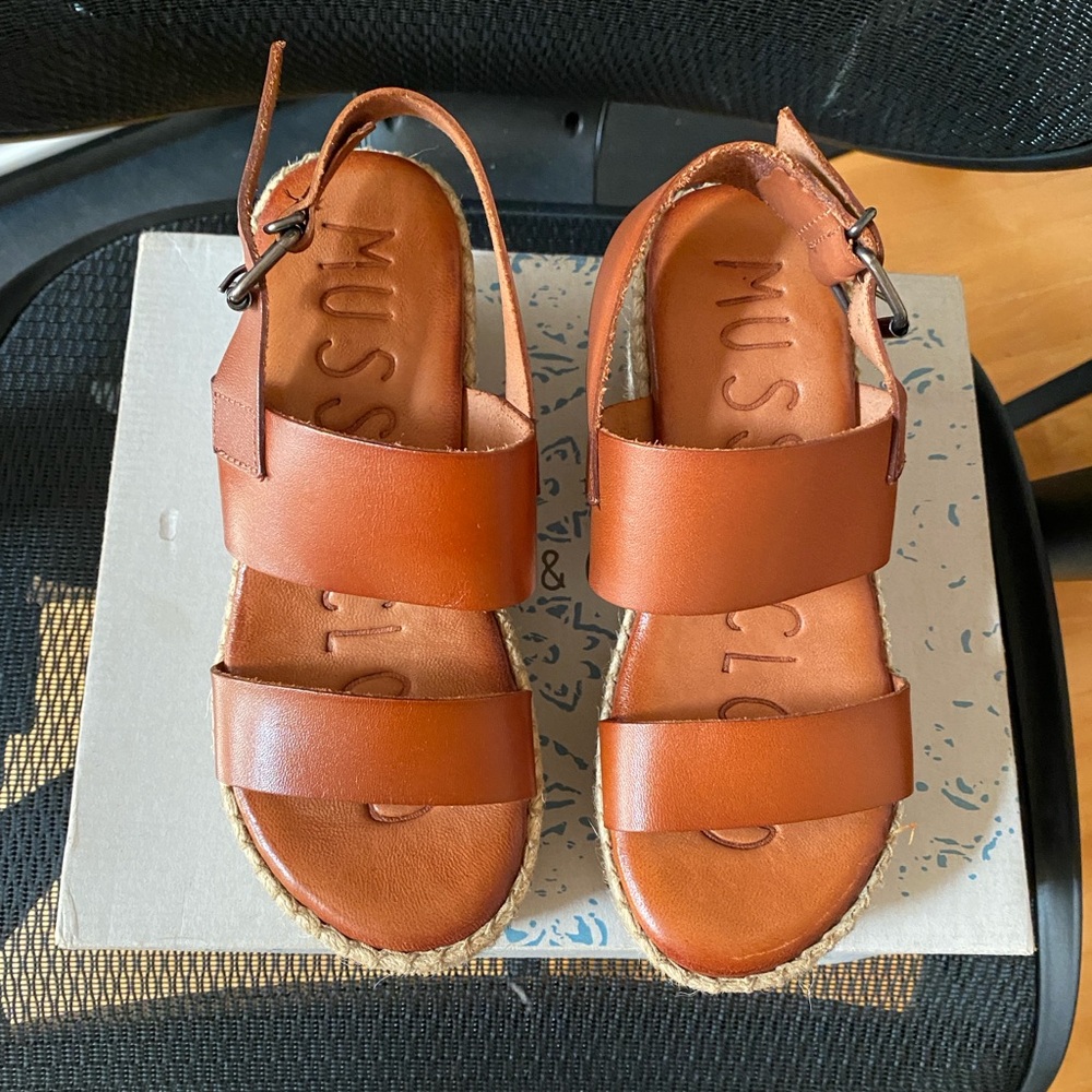 MUSSE & CLOUD Leather Espadrille Platform Sandals - Picture 10 of 10